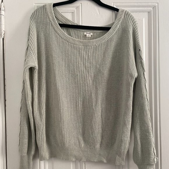 Sweater - Picture 1 of 3